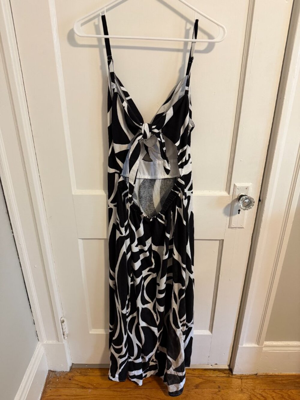1.STATE Black & White Tropical Print Maxi Dress Size Large - Picture 3 of 3